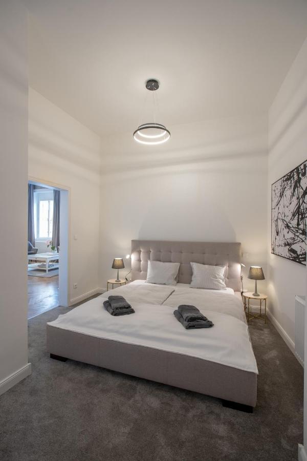 El Gusto Homes Town Шопрон Екстер'єр фото