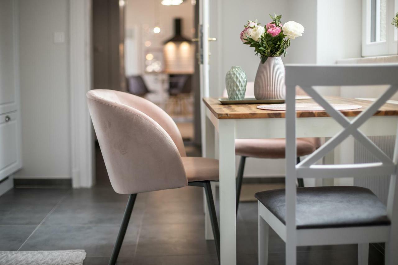 El Gusto Homes Town Шопрон Екстер'єр фото